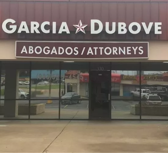 Domingo García edificio de oficinas de abogados en Tyler, TX, para consultas gratuitas en demandas por lesiones personales